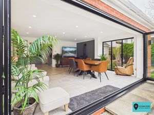 Bi Folds - click for photo gallery